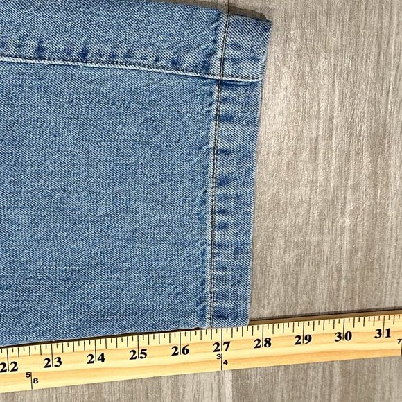 American Eagle Highest Rise 90s Boyfriend Carpenter Jeans in Medium Wash Denim - Picture 16 of 16